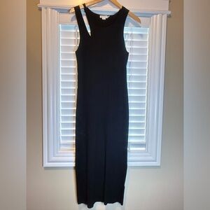 Good American Bold Shoulder Cutout
Rib Dress